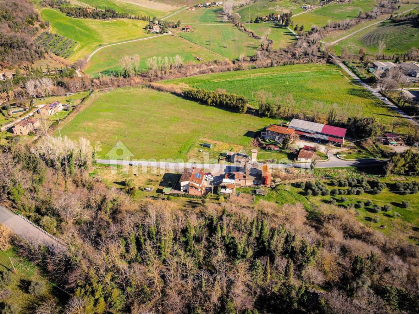 Casa de 4 dormitorios en Volterra, Italy No. 151893