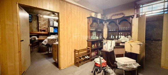 6 Schlafzimmer Villa in Turin, Italy, Nr. 155676 44