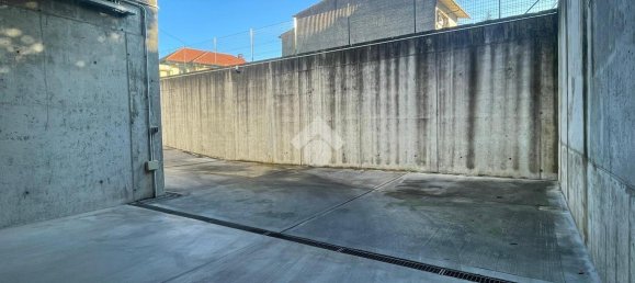 1 room Garage in Lanzo Torinese, Italy No. 84559 11