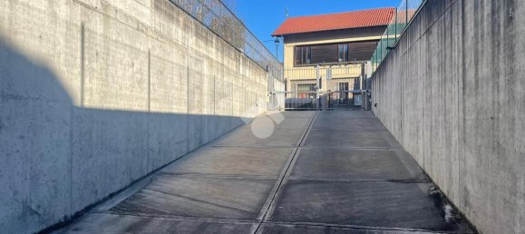 1 room Garage in Lanzo Torinese, Italy No. 84559 9