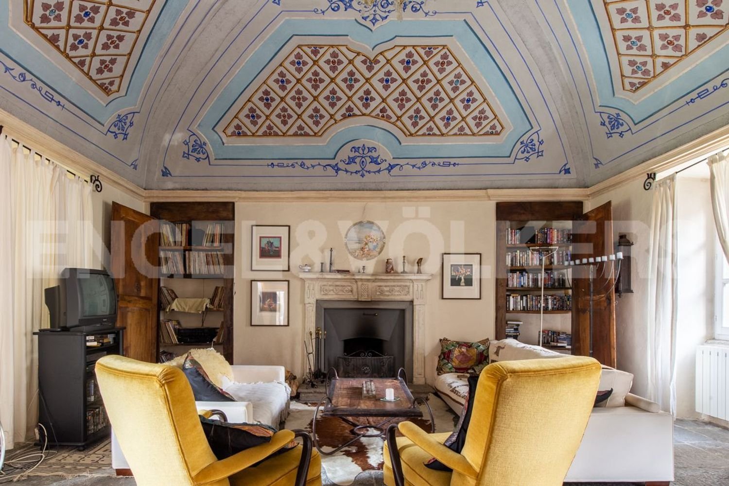 15-Zimmer Villa in Madonna del Sasso, Italy, Nr. 132567