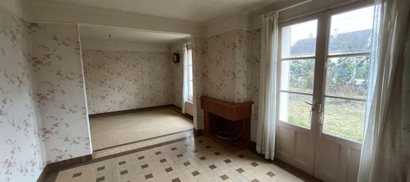 3 bedrooms House in Saint-Jean-de-Braye, France No. 99366 2