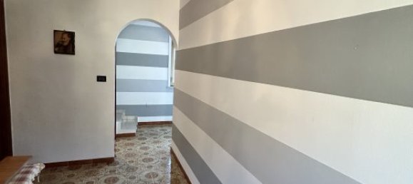 4 bedrooms Apartment in Palermo, Italy No. 144209 10