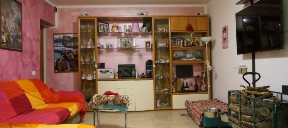 3 rooms Apartment in San Giovanni Valdarno, Italy No. 108695 18