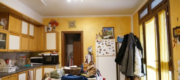 3 rooms Apartment in San Giovanni Valdarno, Italy No. 108695 16