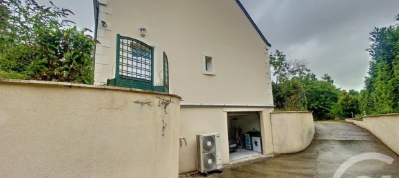 Дом с 13 спальнями в Перне, Франция № 65855 20