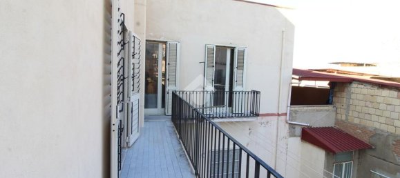 4 rooms Apartment in Reggio Calabria, Italy No. 301906 8