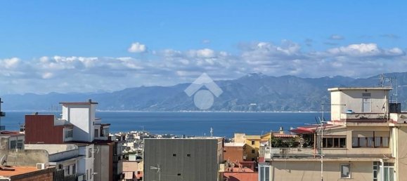 4 rooms Apartment in Reggio Calabria, Italy No. 301906 18