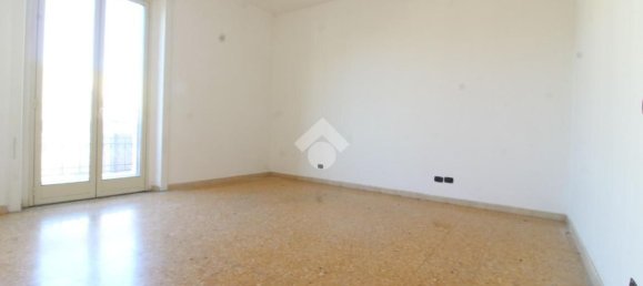 4 rooms Apartment in Reggio Calabria, Italy No. 301906 4