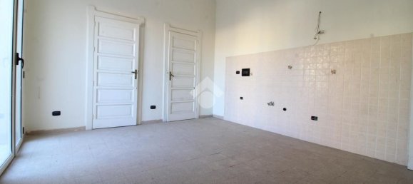 4 rooms Apartment in Reggio Calabria, Italy No. 301906 9