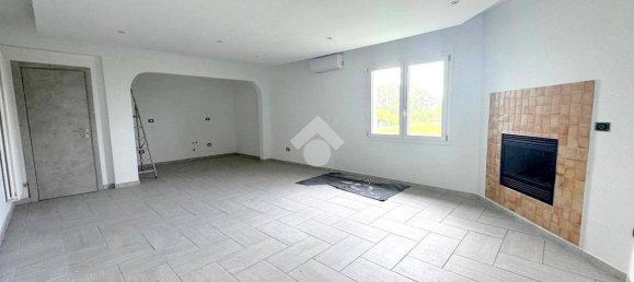 3 bedrooms Villa in Goito, Italy No. 310950 27