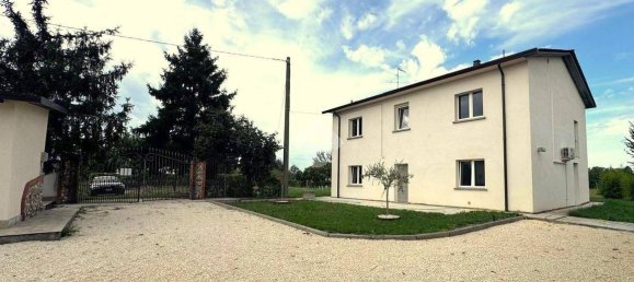3 bedrooms Villa in Goito, Italy No. 310950 36