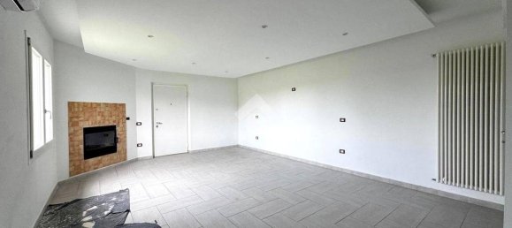 3 bedrooms Villa in Goito, Italy No. 310950 26