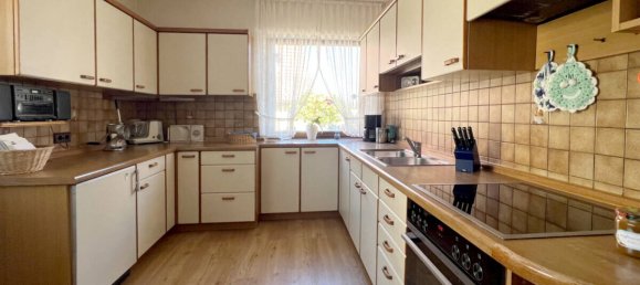 9غرفة تاون هاوس في Forchheim, Germany رقم 315051 3