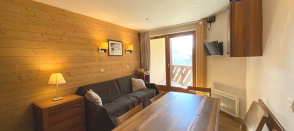 1 bedroom Apartment in Les Belleville, France No. 207 3