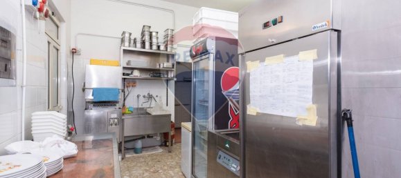 Коммерческая недвижимость с 6 комнатами в Рипосто, Италия № 52954 63