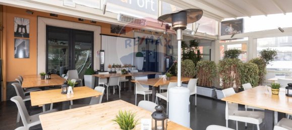 Коммерческая недвижимость с 6 комнатами в Рипосто, Италия № 52954 56