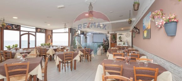 Коммерческая недвижимость с 6 комнатами в Рипосто, Италия № 52954 90