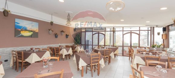 Коммерческая недвижимость с 6 комнатами в Рипосто, Италия № 52954 132