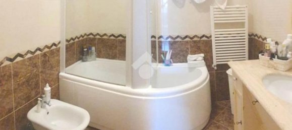 Apartamento de 4 divisões em Barletta, Italy N.º 15123 8