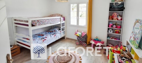 5 bedrooms House in Charente-Maritime, France No. 357460 9