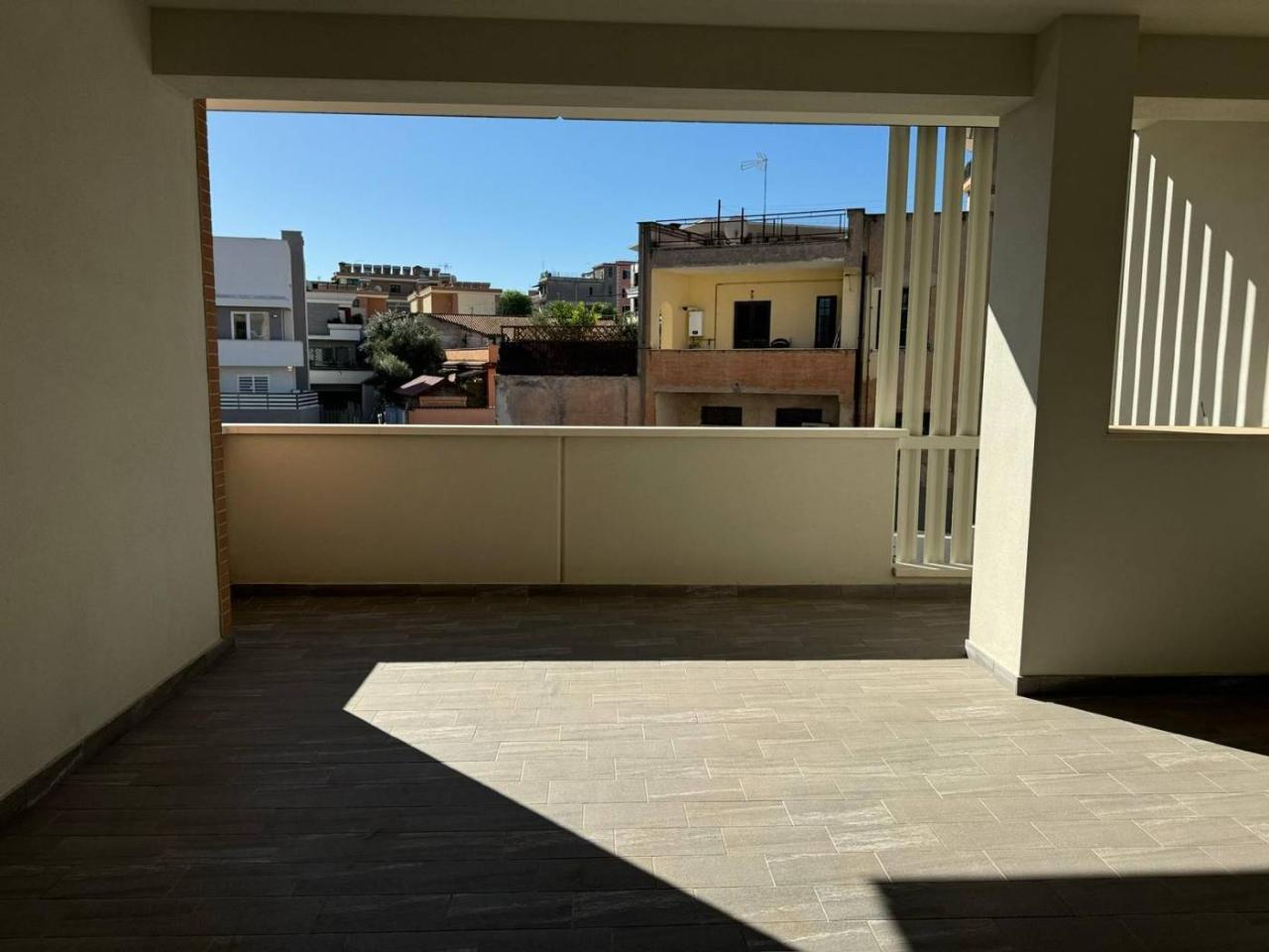 3 rooms Apartment in Rome, Italy No. 24024