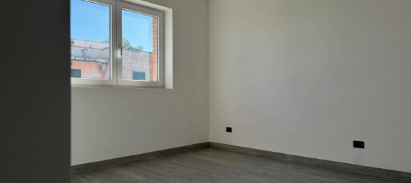 3 rooms Apartment in Rome, Italy No. 24024 16