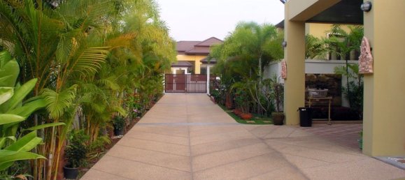 4 bedrooms Cafe / restaurant in Pattaya, Thailand No. 1660 13