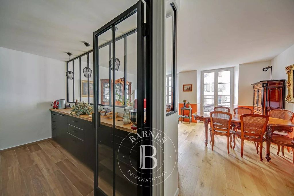 2 chambres Appartement à Versailles, France No. 150174