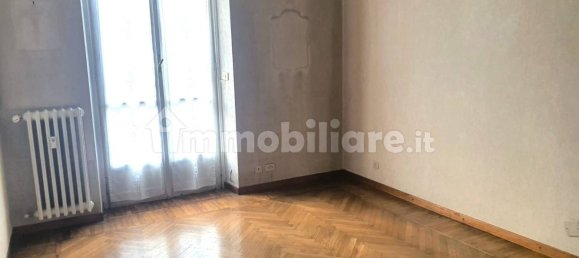 3 bedrooms Apartment in Turin, Italy No. 266116 23