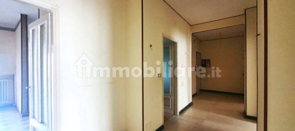 3 bedrooms Apartment in Turin, Italy No. 266116 6