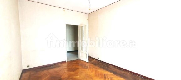 3 bedrooms Apartment in Turin, Italy No. 266116 7