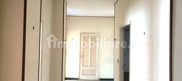 3 bedrooms Apartment in Turin, Italy No. 266116 20