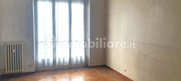 3 bedrooms Apartment in Turin, Italy No. 266116 24