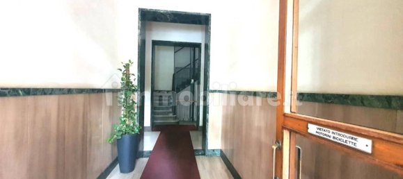 3 bedrooms Apartment in Turin, Italy No. 266116 3