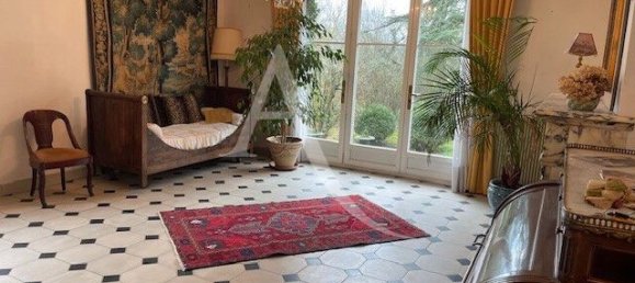 5 bedrooms House in Romorantin-Lanthenay, France No. 80133 3