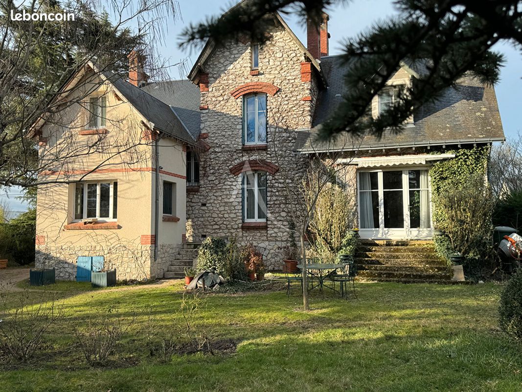 5 bedrooms House in Romorantin-Lanthenay, France No. 80133