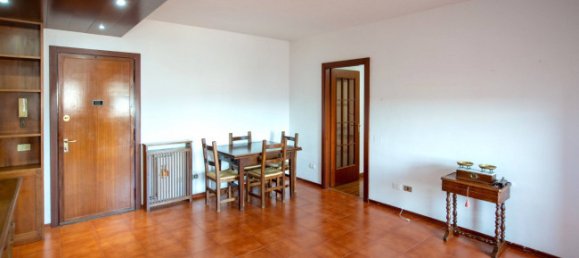 2 bedrooms Apartment in Verona, Italy No. 350654 5