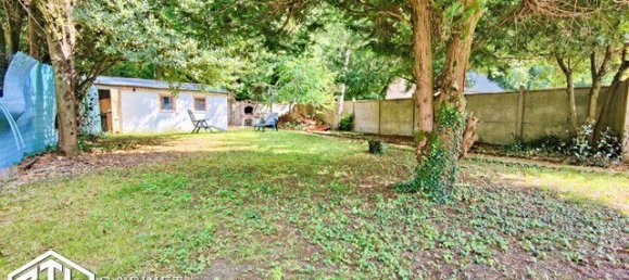 Casa de 3 dormitorios en Clichy-sous-Bois, France No. 136599 2