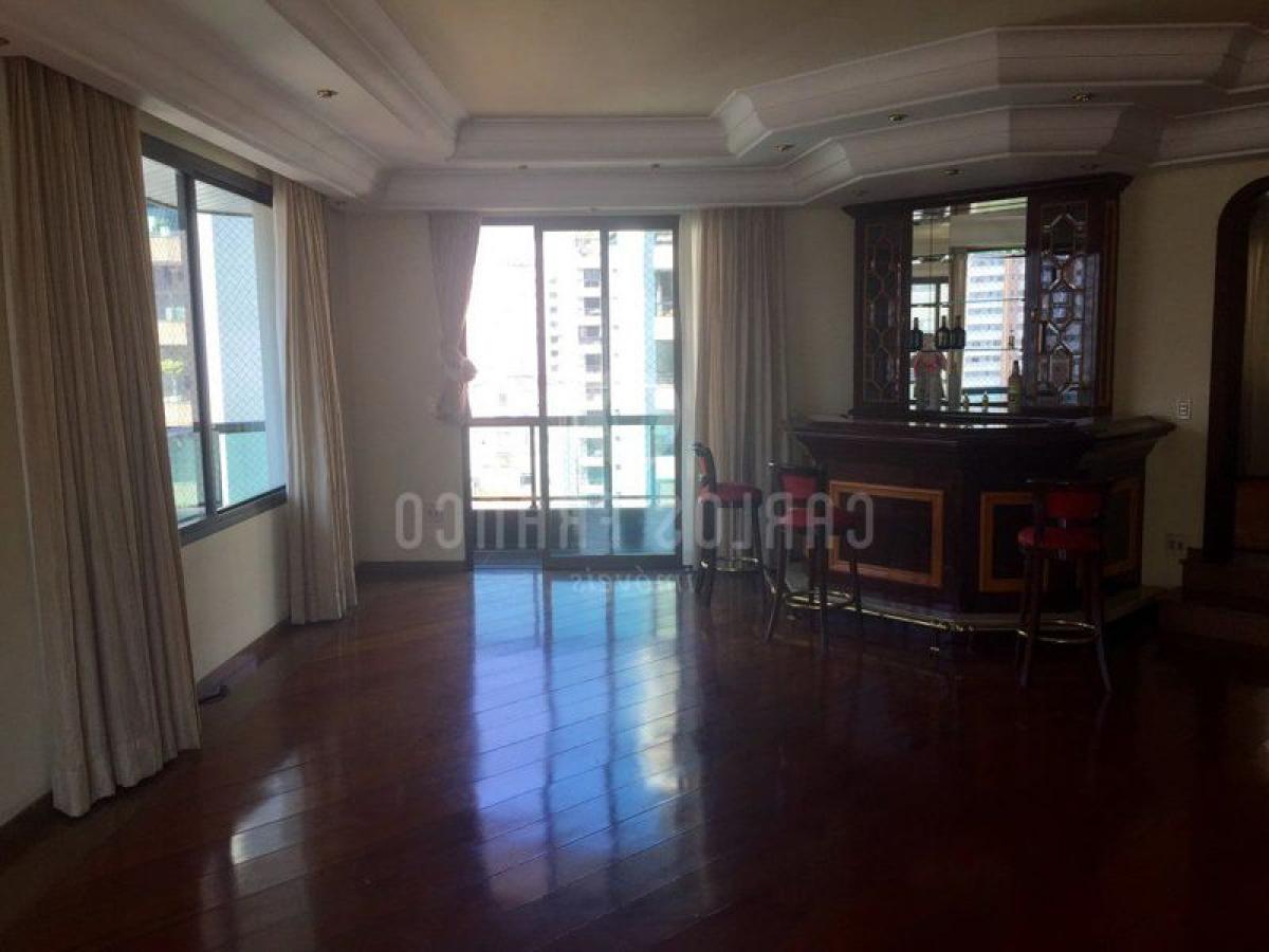 Apartamento de 3 dormitorios en Sao Paulo, Brazil No. 594036