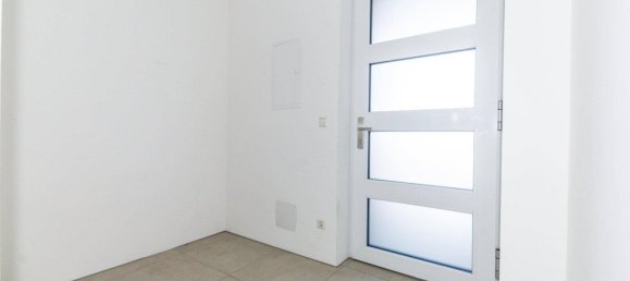 Studio in Graz, Austria No. 182231 5