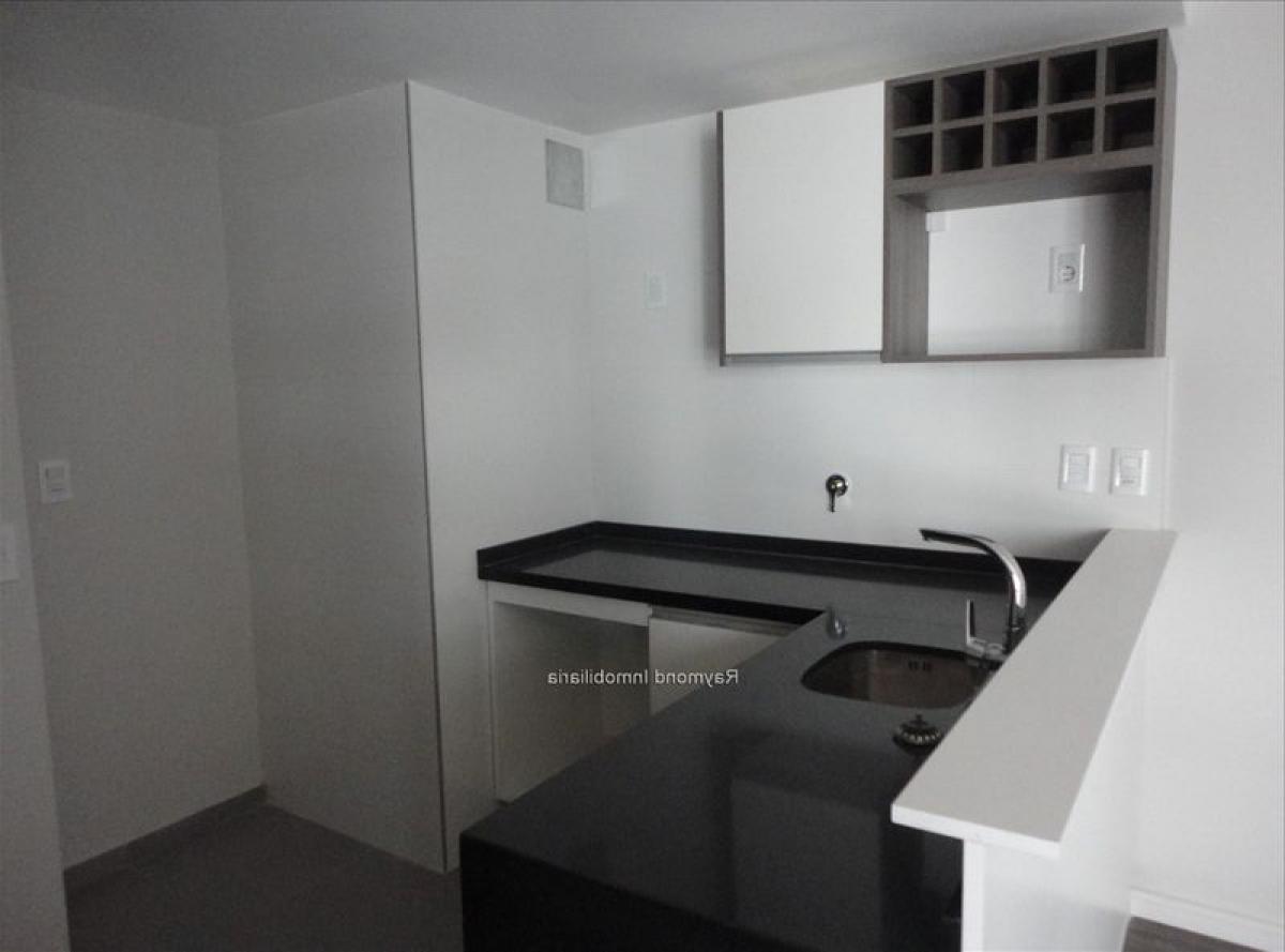 Studio in Montevideo, Uruguay No. 5999