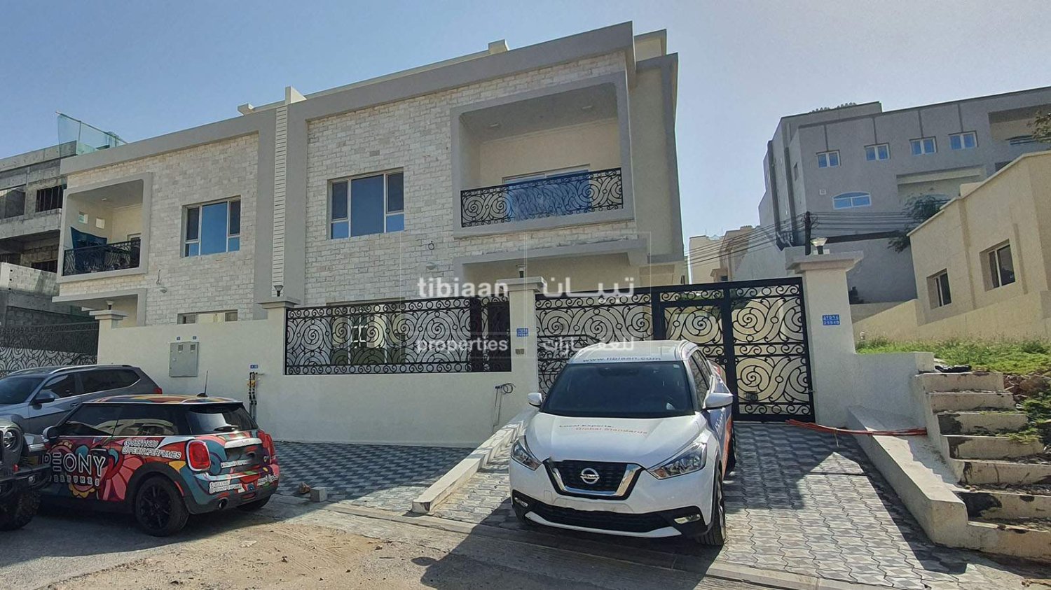 6 bedrooms Property in Bawshar, Oman No. 745