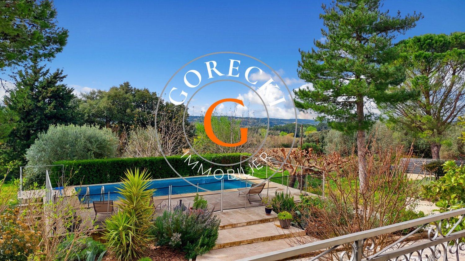 4 bedrooms House in Gard, France No. 290627