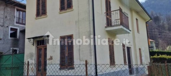 4 bedrooms House in Valduggia, Italy No. 343203 3