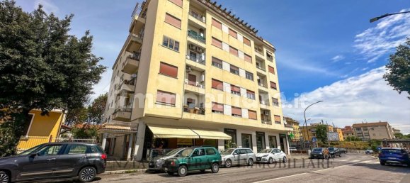 3 bedrooms Apartment in Grosseto, Italy No. 335383 2