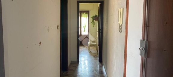 3 Schlafzimmer Wohnung in Palermo, Italy, Nr. 77850 5