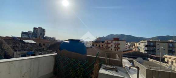 3 Schlafzimmer Wohnung in Palermo, Italy, Nr. 77850 22