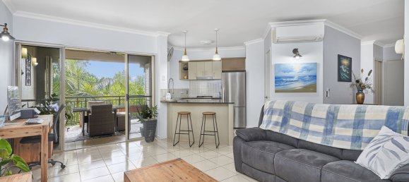 2 bedrooms Apartment in Westcourt, Australia No. 217 2