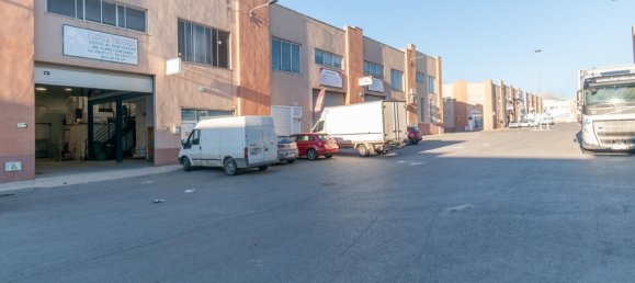 451m² Warehouse in Albolote, Spain No. 170024 2